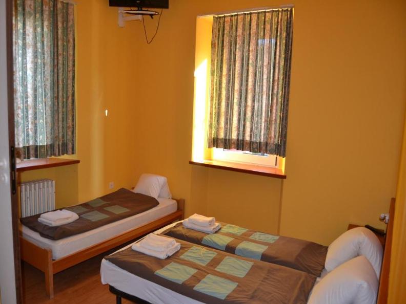 Image 3 - Hotel Leon d'Oro